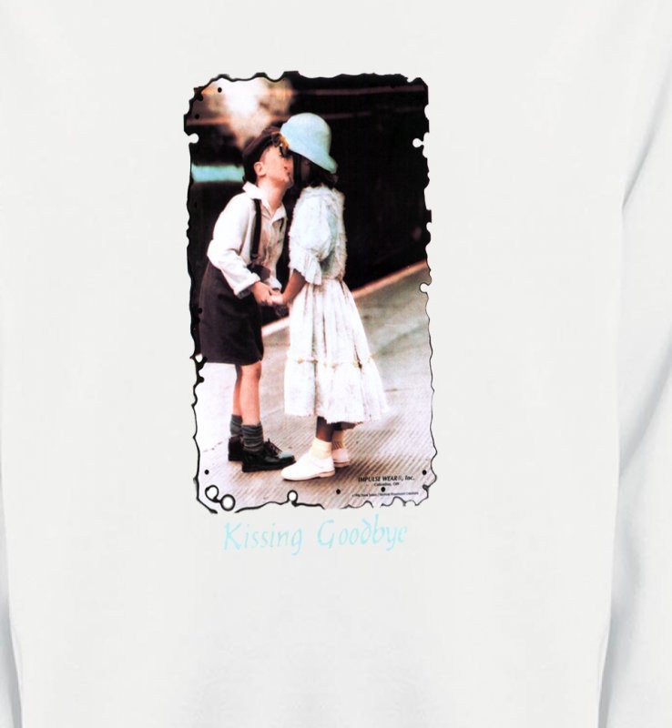 Deux enfants bisou